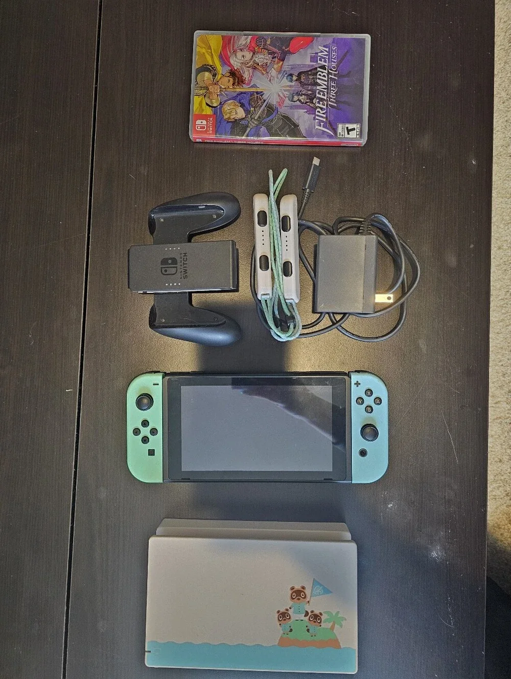 Nintendo Switch Console - Animal Crossing: New Horizons Special Edition